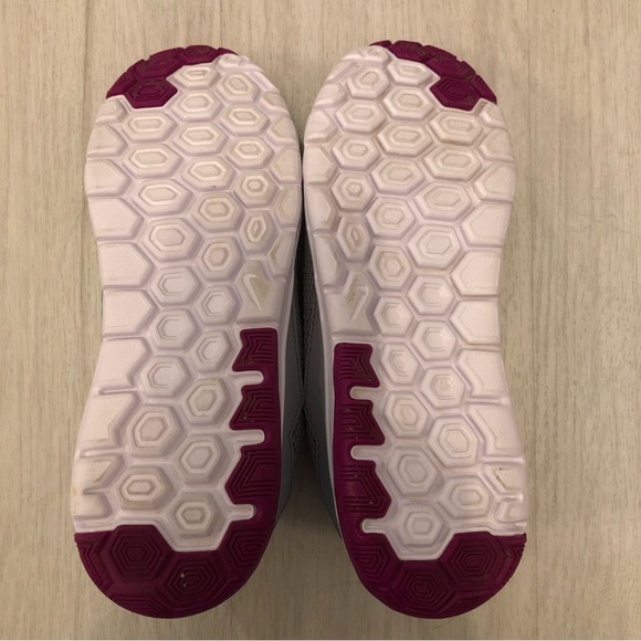 NIKE Kids Runners Velcro 3Y 35 New - Picture 2 of 5